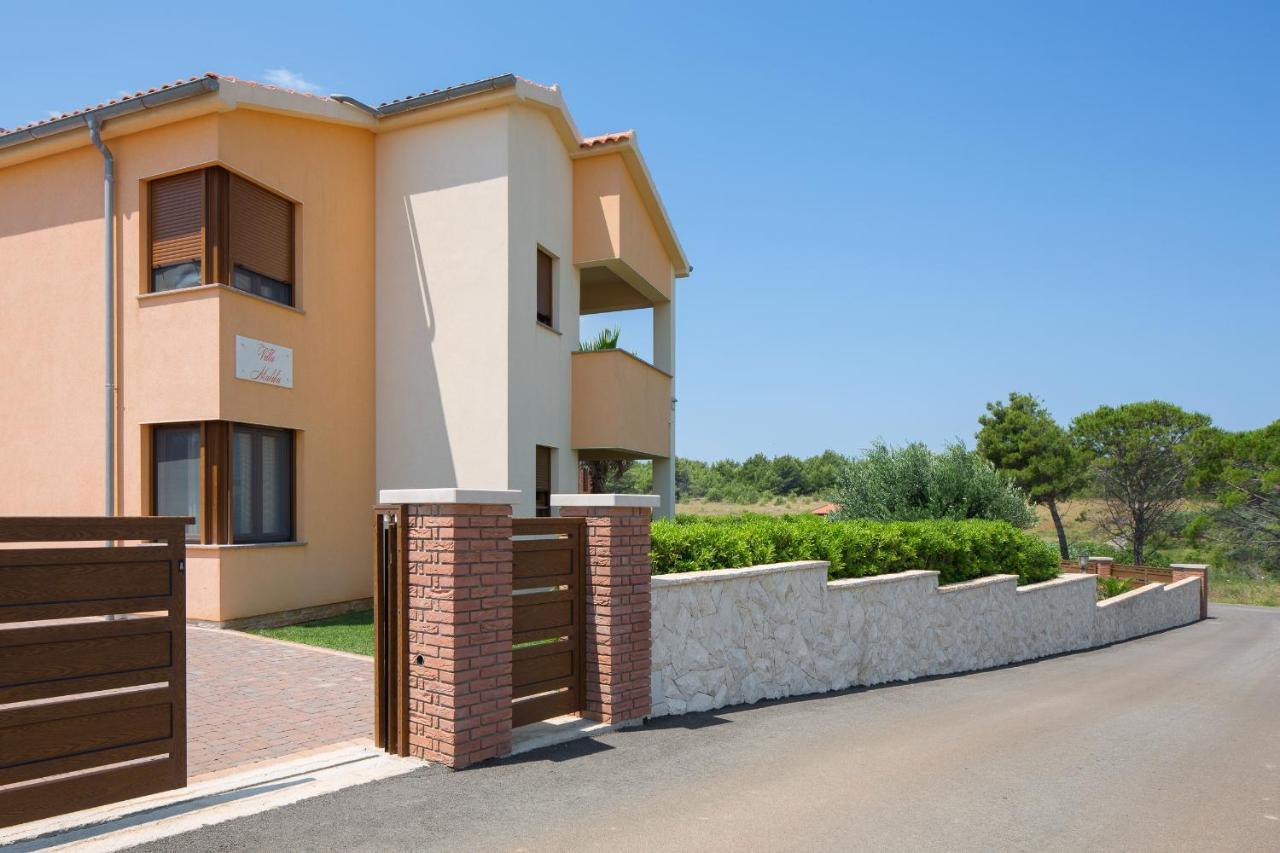 Villa Malibu One Vir Exterior foto